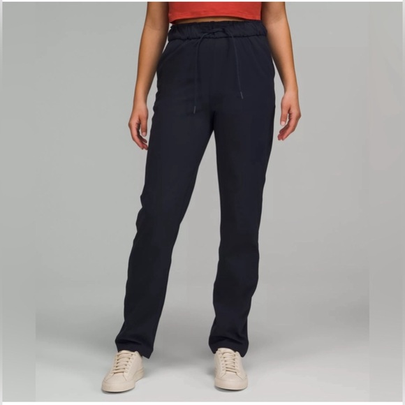 NWOT lululemon stretch pant - Picture 4 of 9